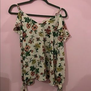 Emory Park Floral Flowy Top Size S